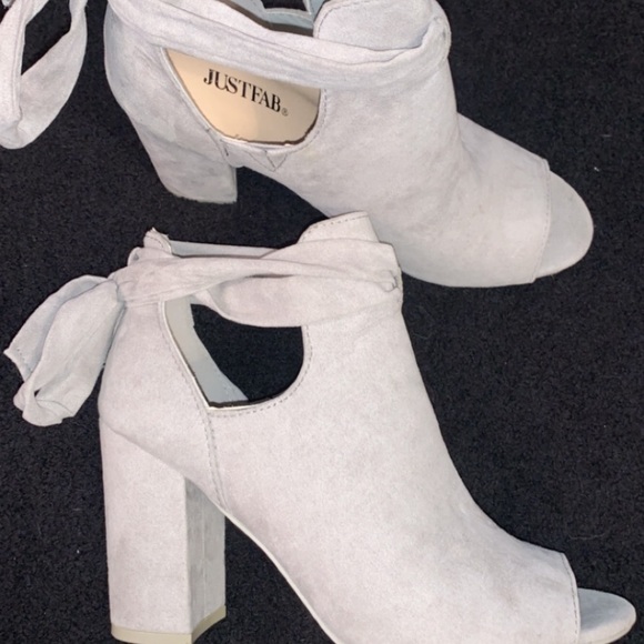 Grey open toed bootie from JustFab - Picture 4 of 4